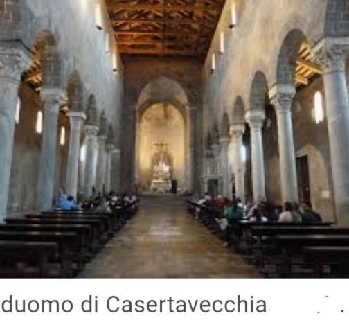 House Da Mary Apartment Caserta Bagian luar foto