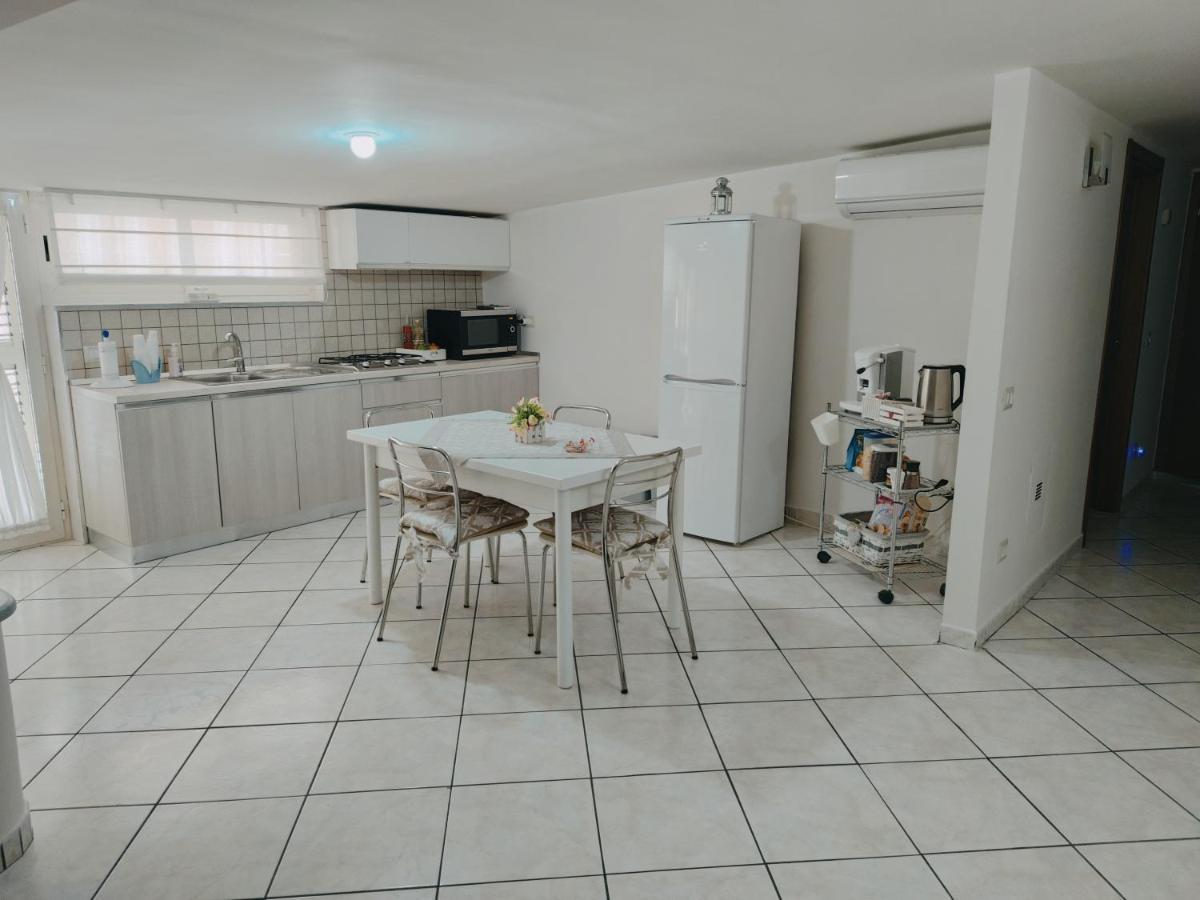 House Da Mary Apartment Caserta Bagian luar foto