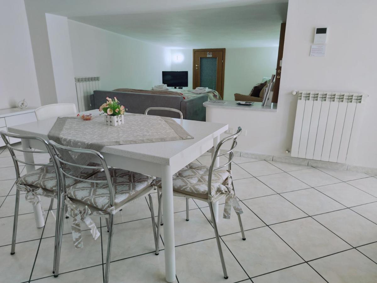 House Da Mary Apartment Caserta Bagian luar foto