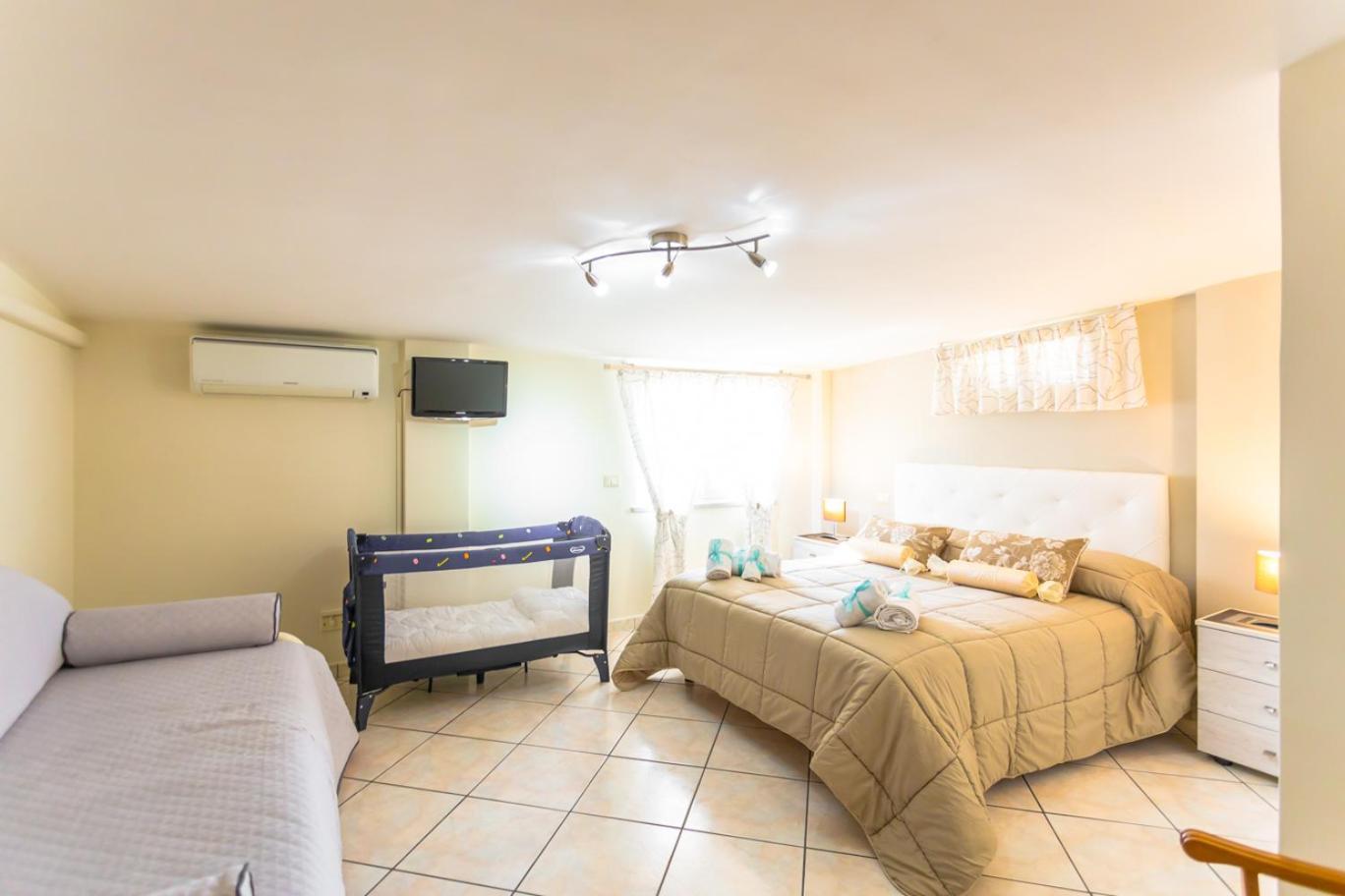 House Da Mary Apartment Caserta Bagian luar foto